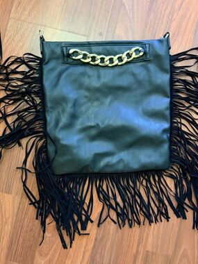JustFab Black Fringe Crossbody Clutch with Gold Chain No strap